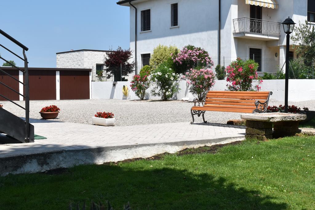 Casacobelli Villa Monzambano Eksteriør billede
